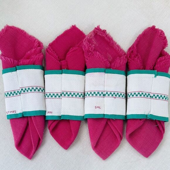 90’s Vintage Pink Heart Embroidered Napkins - Picture 3 of 3